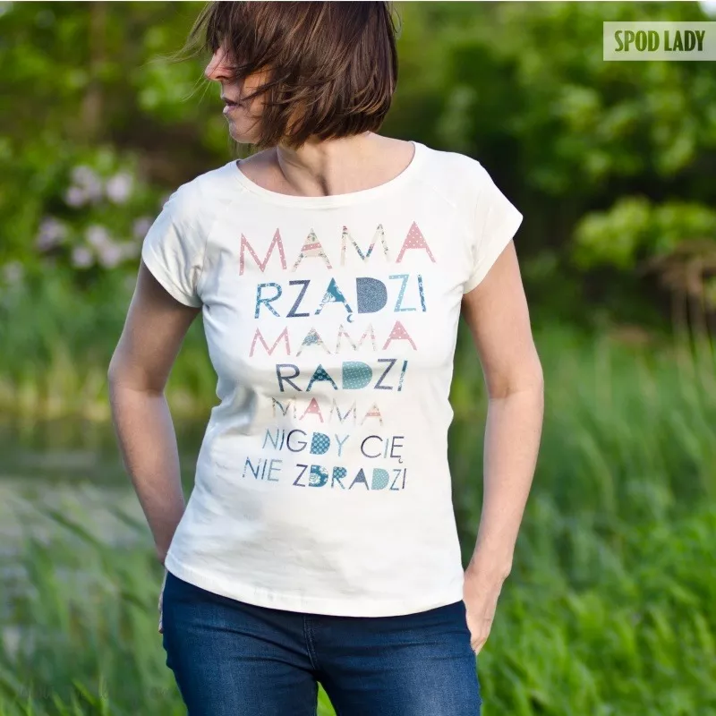 Pomysł na podarunek dla mamy. Koszulka na prezent z okazji Dnia Mamy.