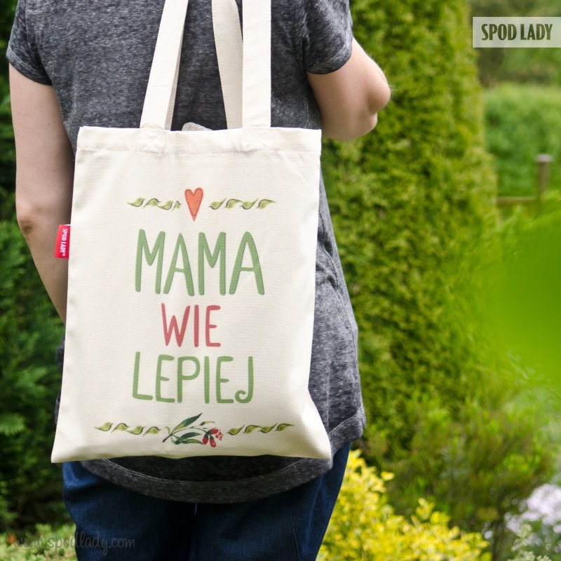 Torba na rami jako prezent dla mamy.
