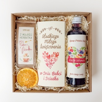 Zestaw z syropem i pierniczkami "S�odkiego Mi�ego �wi�towania"