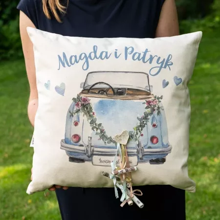 Personalizowana poduszka z kolorowymi wstążkami na banknoty