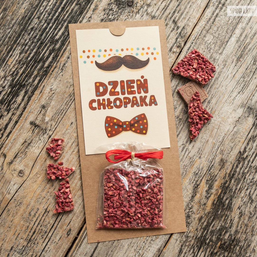 Pocztwka na "Dzie Chopaka" z czekoladk