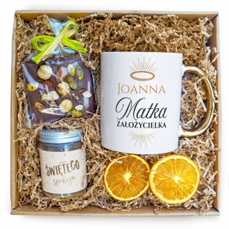 Zestaw z personalizowanym kubkiem dla Matki Zaoycielki